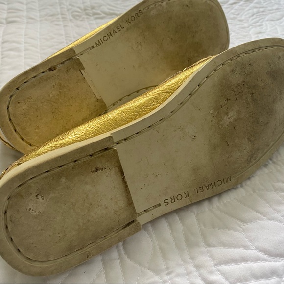 Michael Kors Gold Leather Boat Shoes Flats 7 - Picture 4 of 7